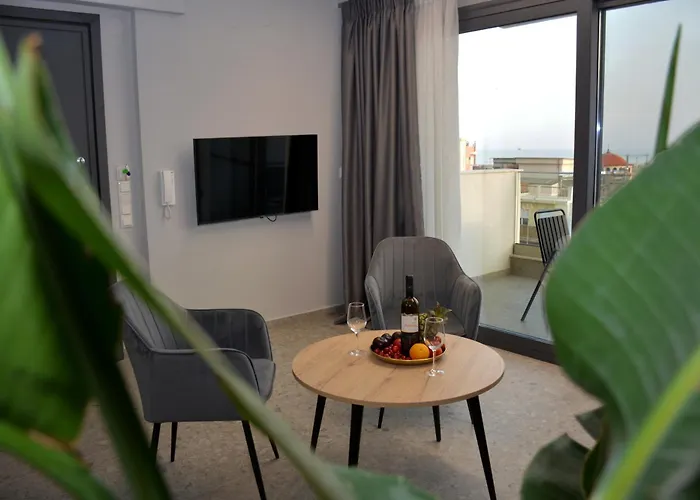 Ξενοδοχείο με διαμερίσματα Mavili Luxury 4*