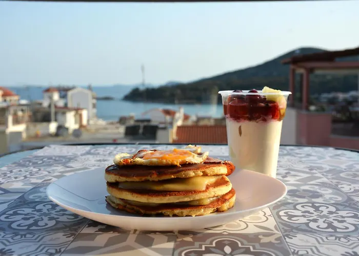 Ξενοδοχείο με διαμερίσματα Mavili Luxury 4*